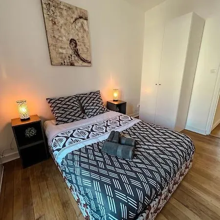 Le Spacieux Et Confortable A 15min De La Gare Appartement *