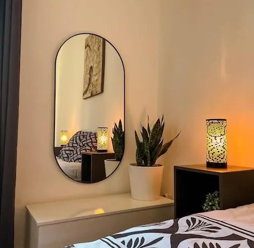 Le Spacieux Et Confortable A 15min De La Gare Апартаменты Валанс