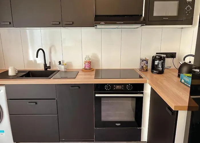 Le Spacieux Et Confortable A 15min De La Gare Валанс