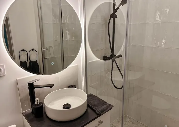 Le Spacieux Et Confortable A 15min De La Gare